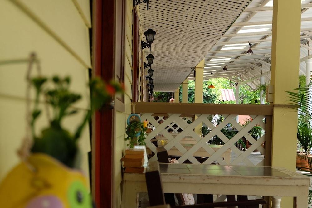 Steve Lady Hostel Bangkok Kültér fotó